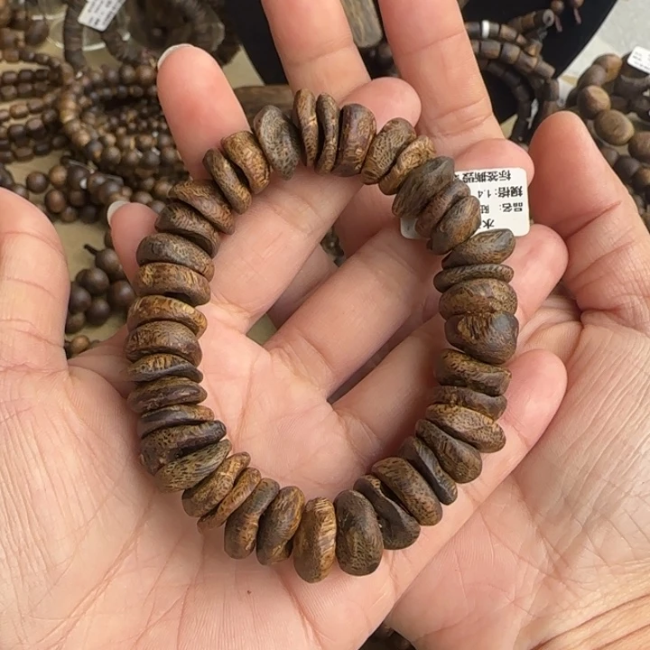 沉香手串陆河多样性发货一条卡14-21克