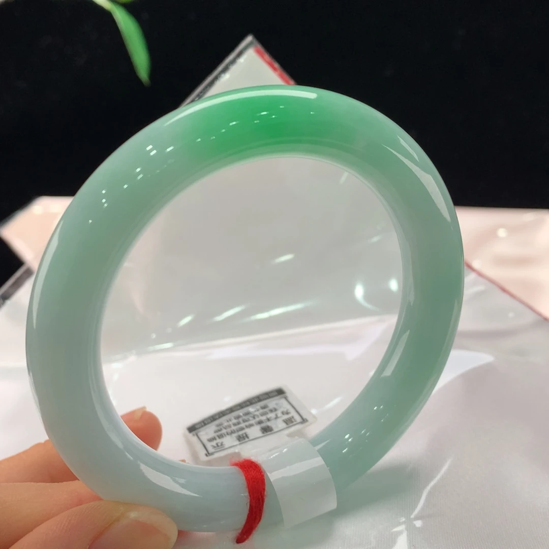伴***铝翡翠未镶嵌手镯0196