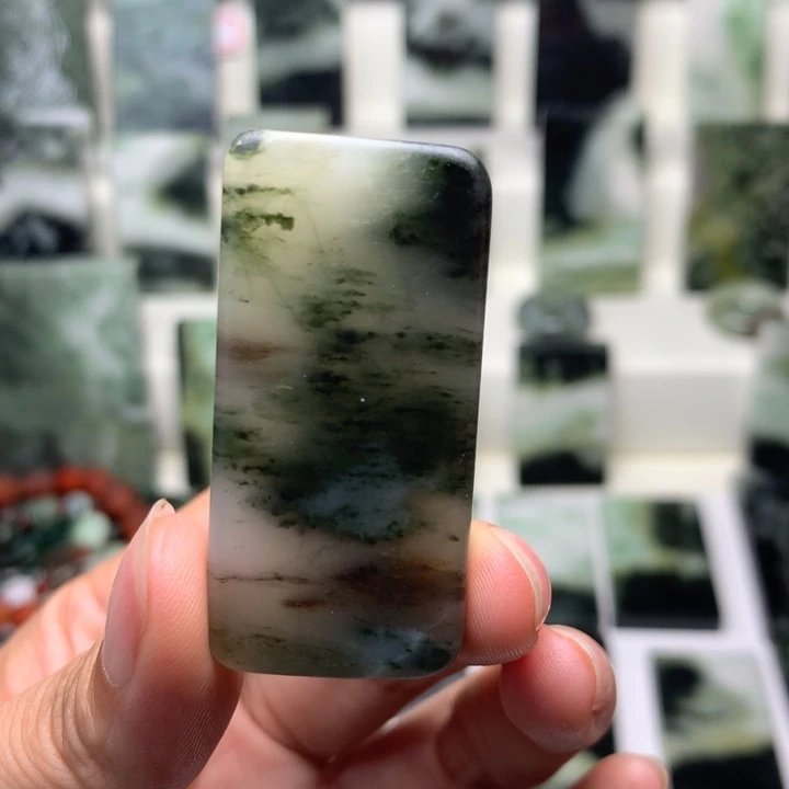 独山玉未镶嵌颈饰L****n