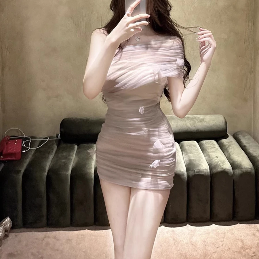 手工钉花褶皱斜肩收腰包臀抹胸短裙网纱连衣裙