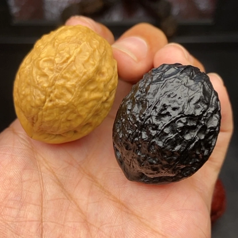 【闪购商品】文玩核桃把件37尺阴阳对蟒纹龙蛋