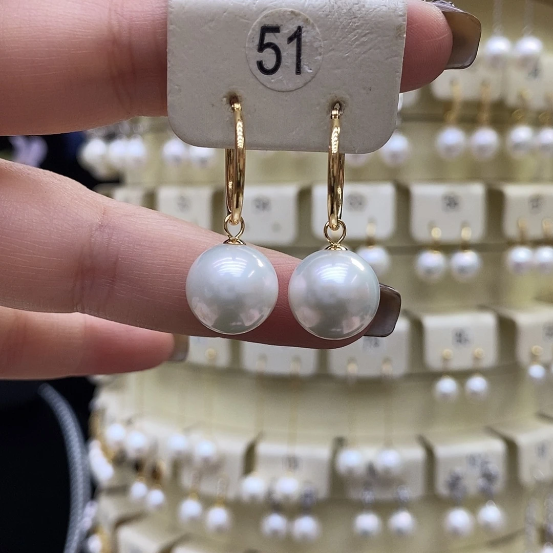 耳饰18K金镶嵌淡水珍珠