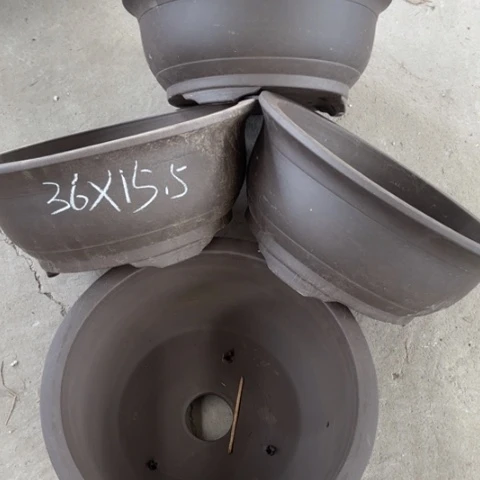 紫砂花盆 110-4。  36-15