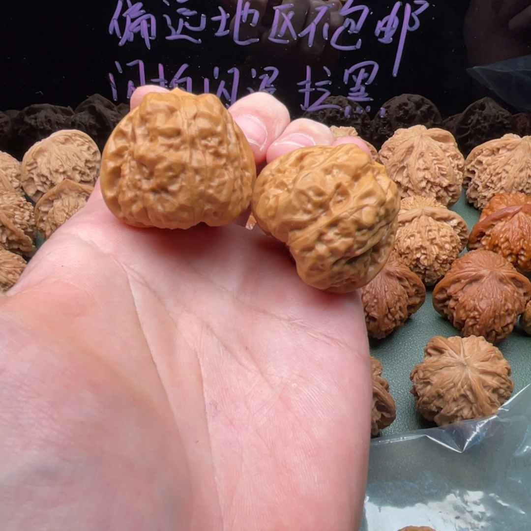 把件核桃38三角蛙，已经打底