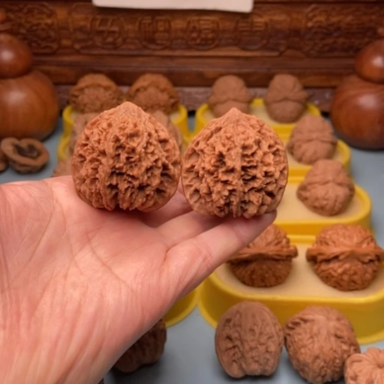 吊坠文玩核桃满天星全品白茬 42