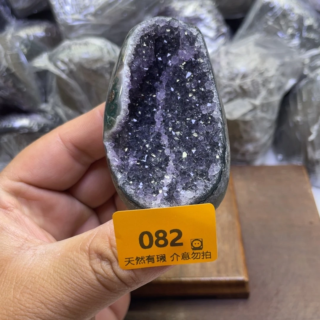 未镶嵌水晶大型摆件（非配饰）