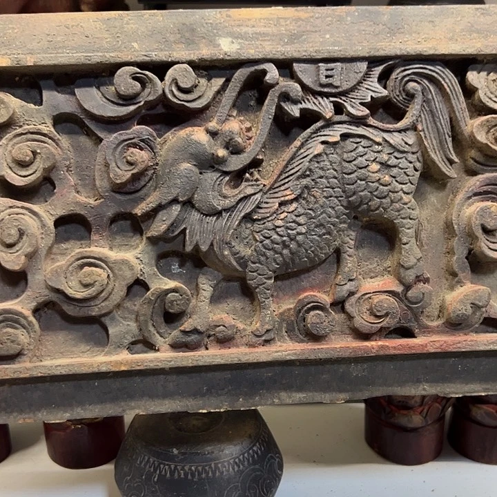 木（非红木类）飞*木雕麒麟一个