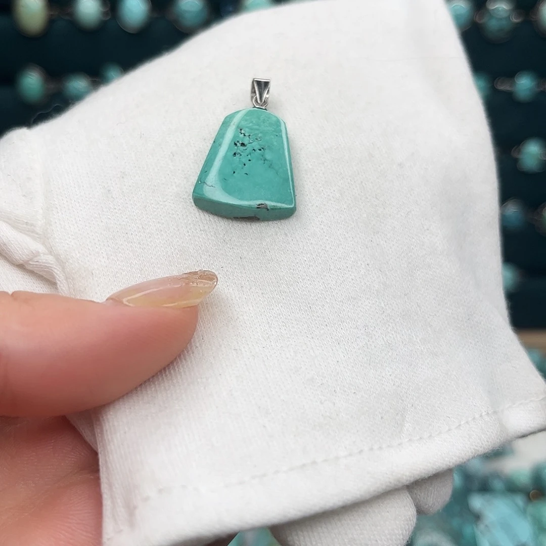 绿松石绿松石未镶嵌