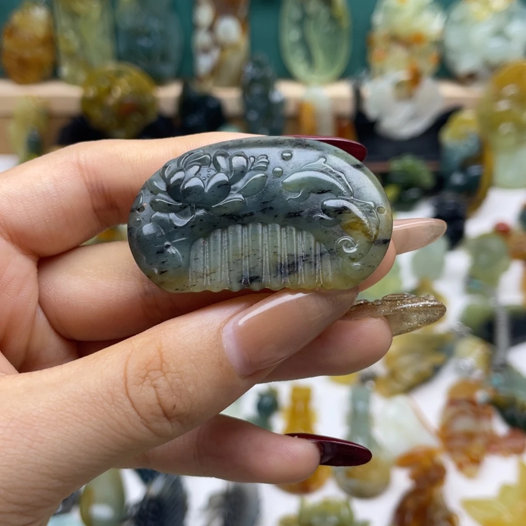 蛇纹石玉吊坠(不含链)未镶嵌