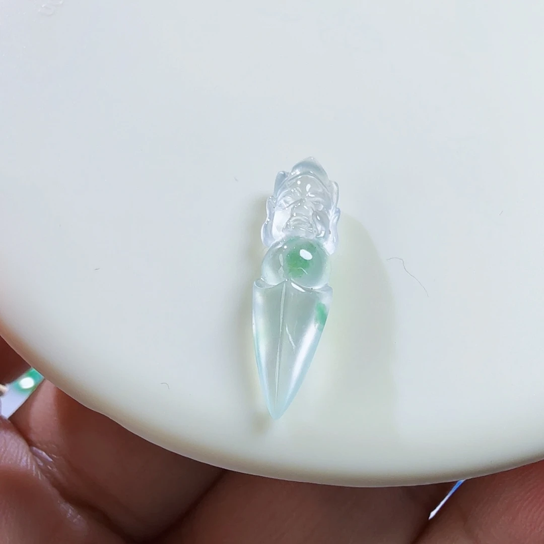 翡翠未镶嵌颈饰裸石