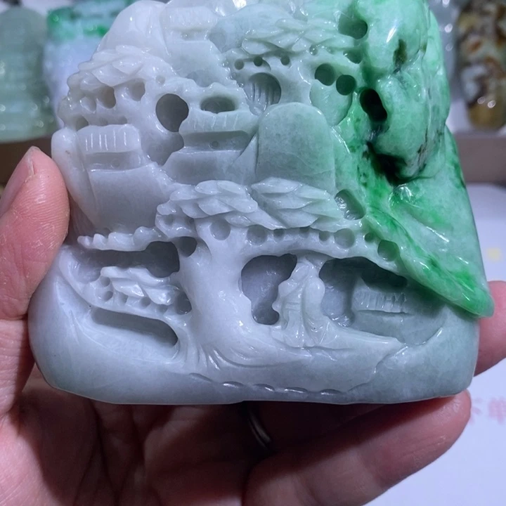 【闪购商品】颈饰未镶嵌翡翠山水