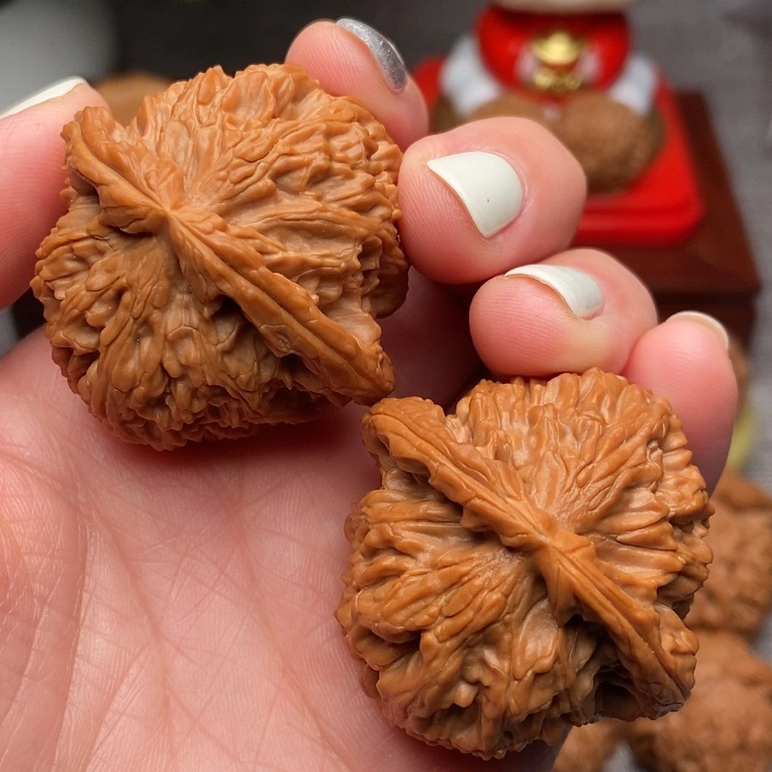 把件文玩核桃白狮子42全品毕业