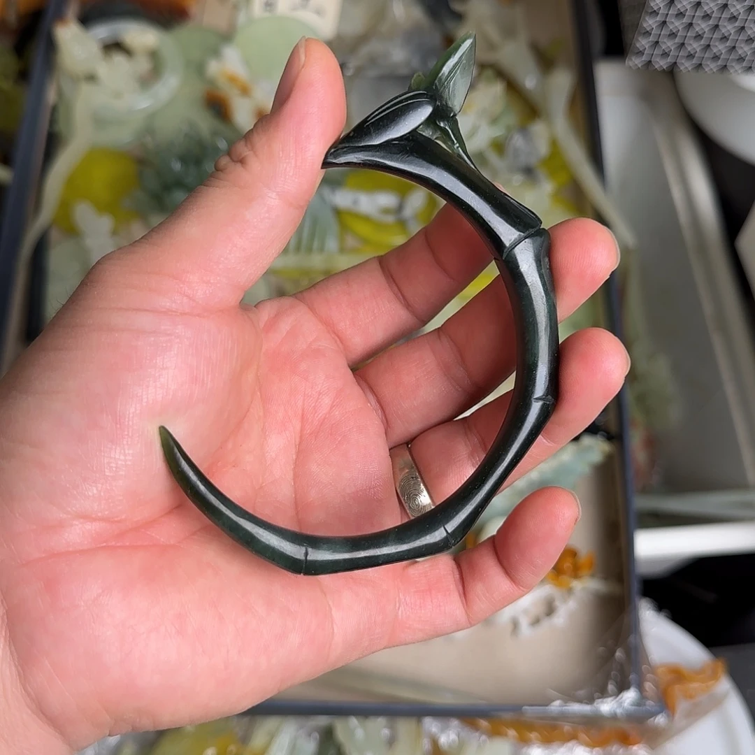 蛇纹石玉未镶嵌发饰