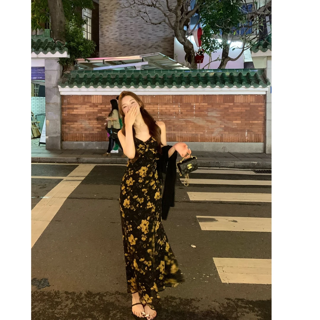 SZA【夏日限定】夏季新款欧若风高级感修身吊带碎花连衣裙A-1795