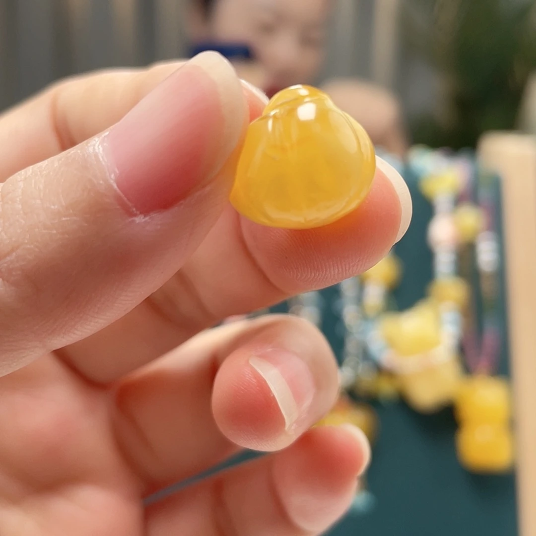 未镶嵌琥珀裸石蜜蜡吊坠