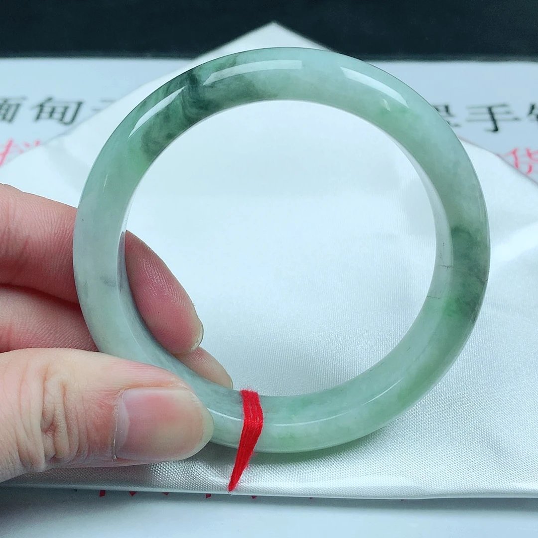 翡翠手镯未镶嵌圈57