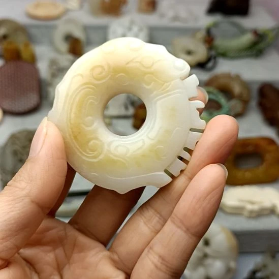 和田玉（糖玉）未镶嵌挂件祝大家开心每一天