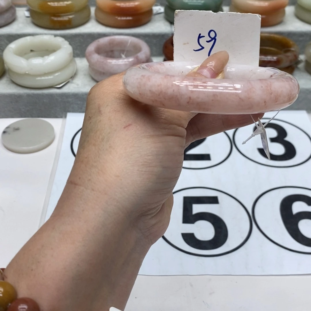 石英质玉未镶嵌手镯