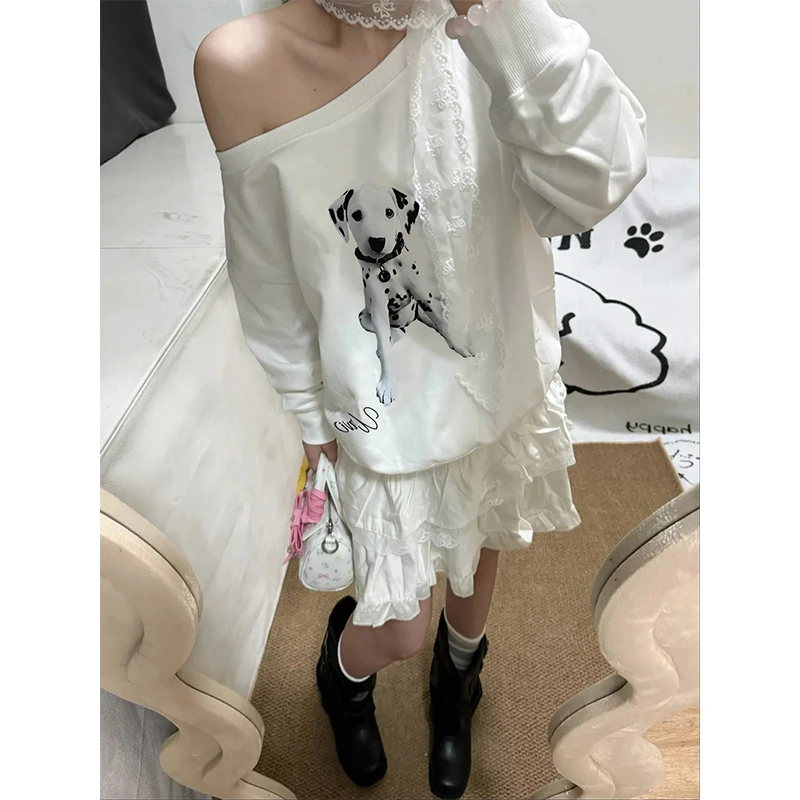 韩系百搭时尚斑点狗印花设计秋季新款斜肩卫衣休闲风长袖上衣潮
