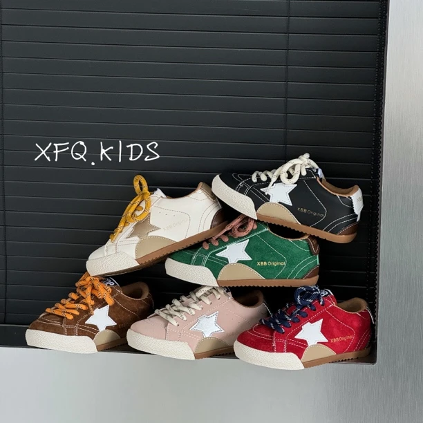 儿童休闲鞋女童软底板鞋2025秋季新款男童小白鞋星星鞋防踢童鞋潮