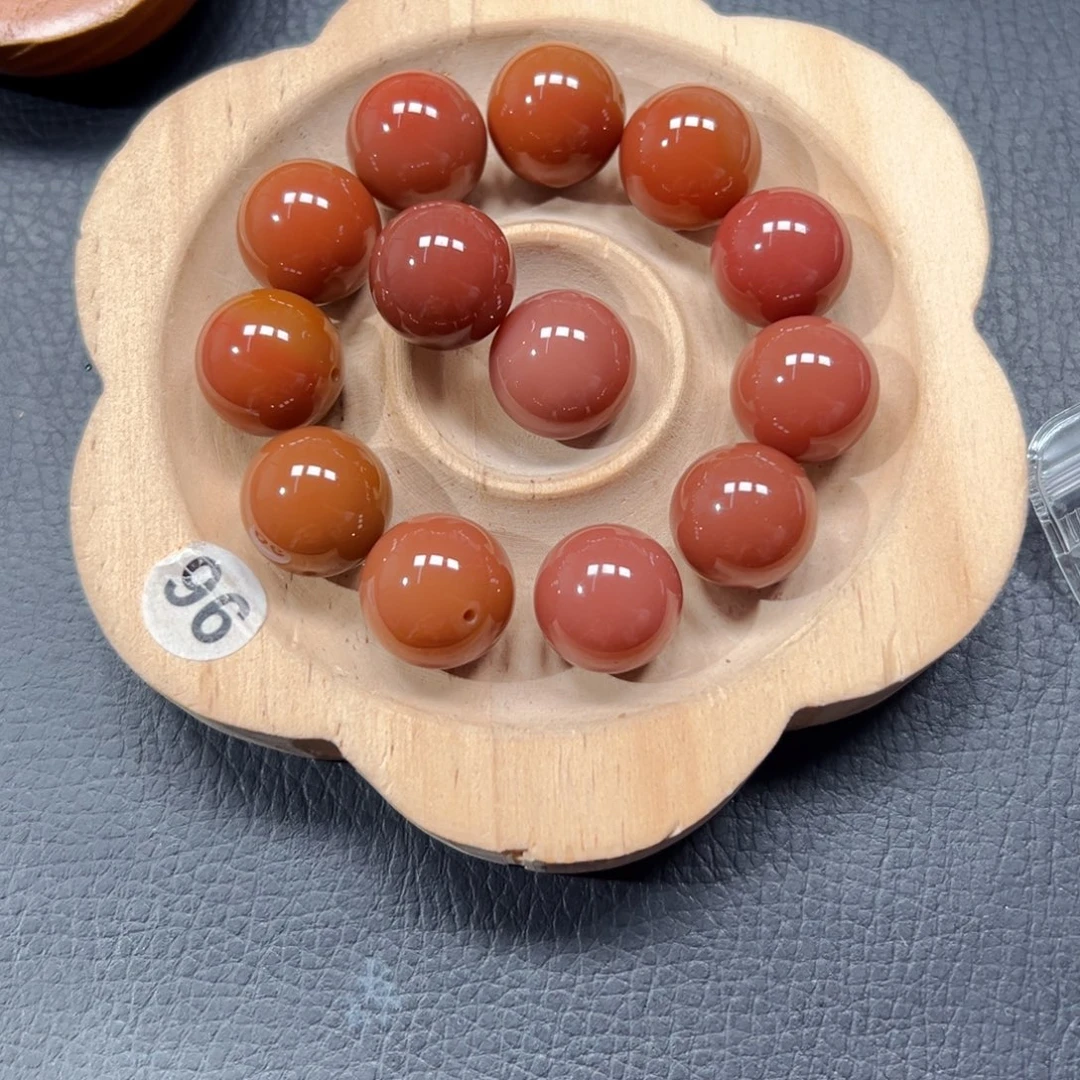 v***a石英质玉未镶嵌手链183