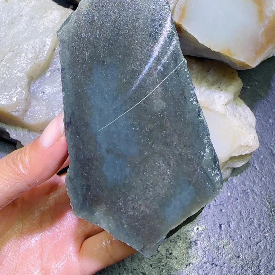 和田玉未镶嵌珠宝半成品