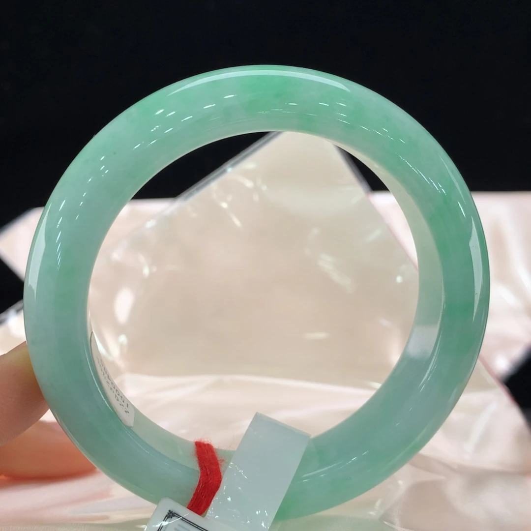 翡翠未镶嵌手镯0485