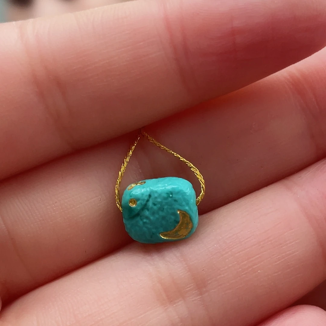 绿松石颈饰未镶嵌