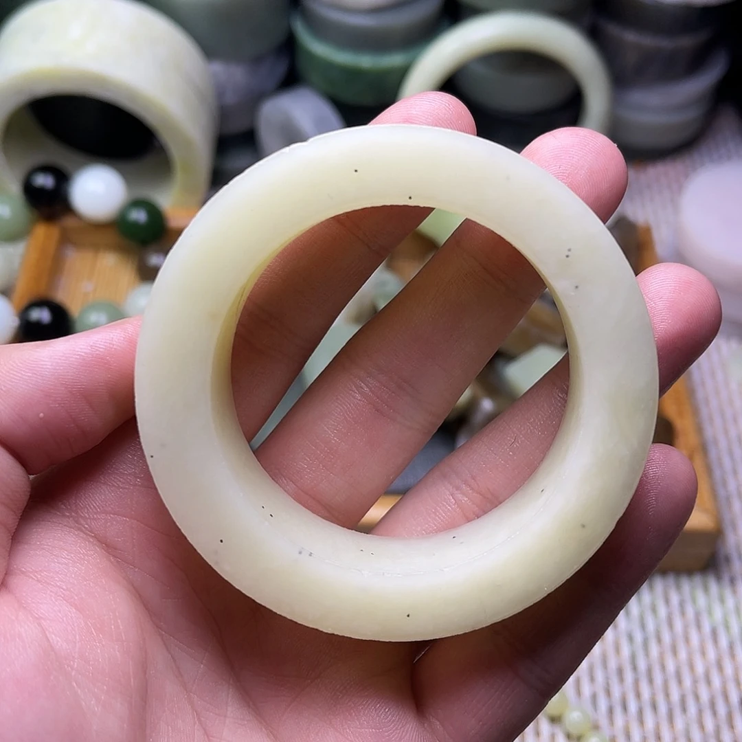 未镶嵌软玉珠宝半成品新疆黄口53-55