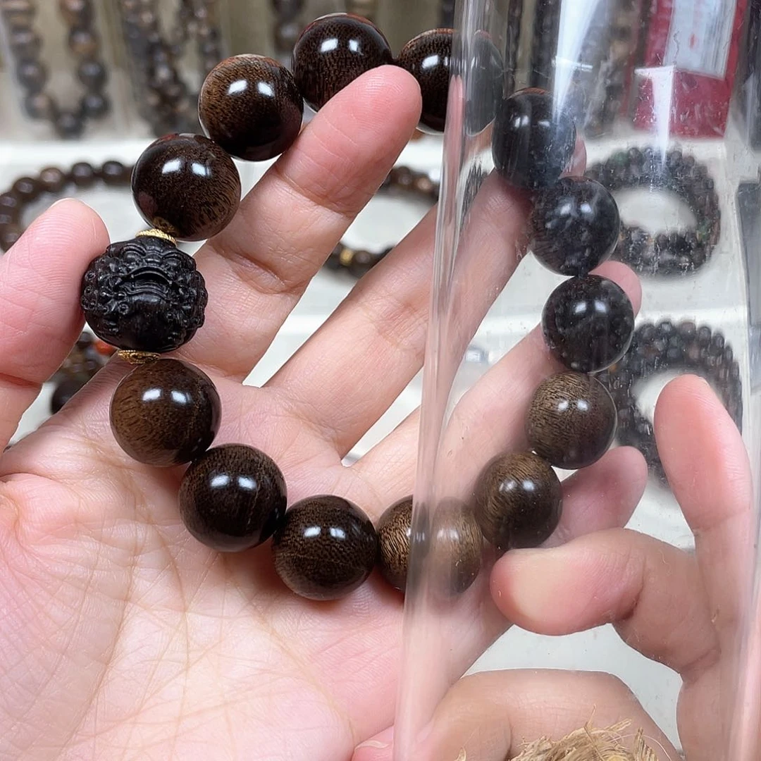 @***油沉香碎屑沉香+越南芽庄白奇楠留疤料1.6