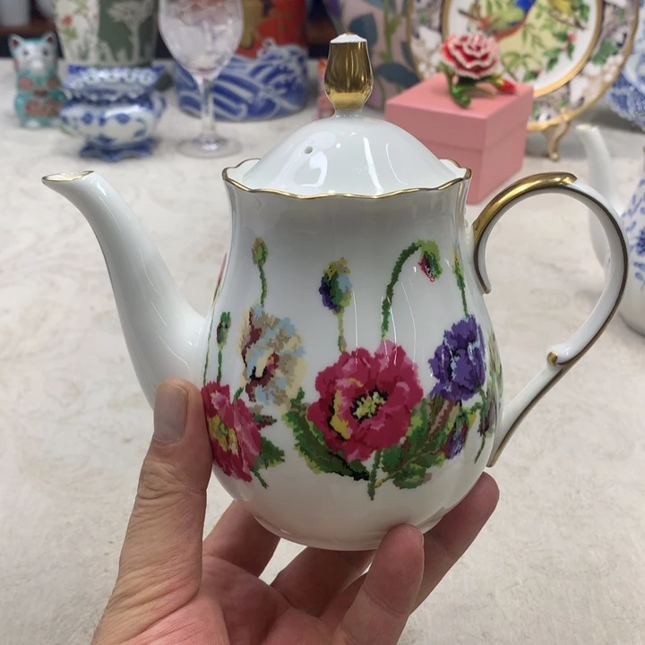 紫砂金瓷阁精品瓷器店