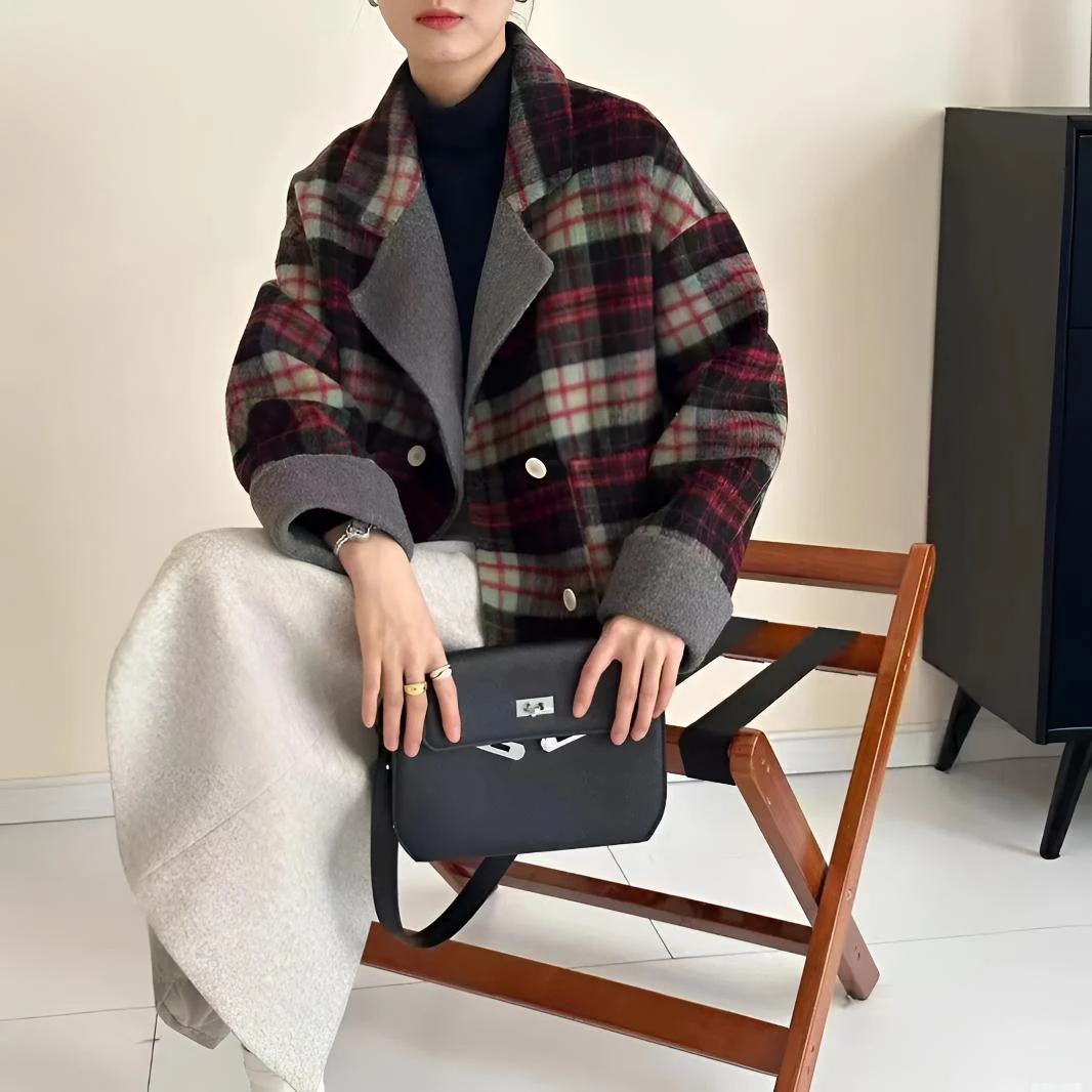 新款短款外套服超级百搭款黑色韩版休闲时尚格子秋冬冬季格纹