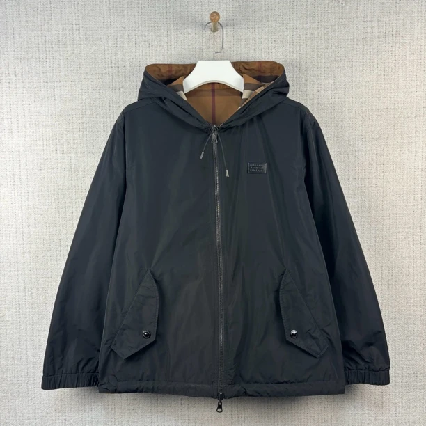 99新 BURBERRY/博柏利 双面穿格纹连帽夹克外套/尺码XL/编号9888