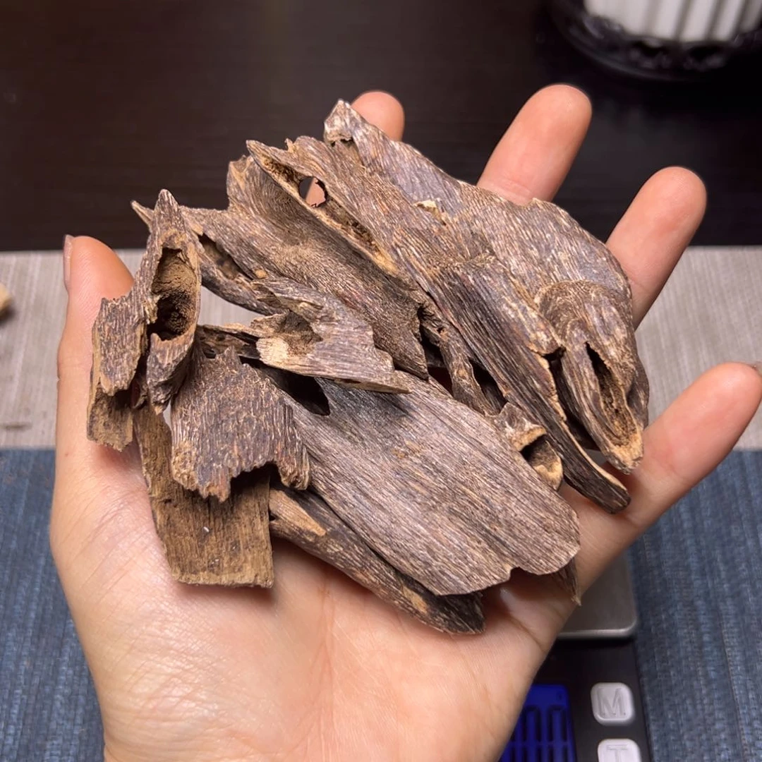 【闪购商品】香榧木K****6木艺品海南尖峰岭红油虫漏香30克