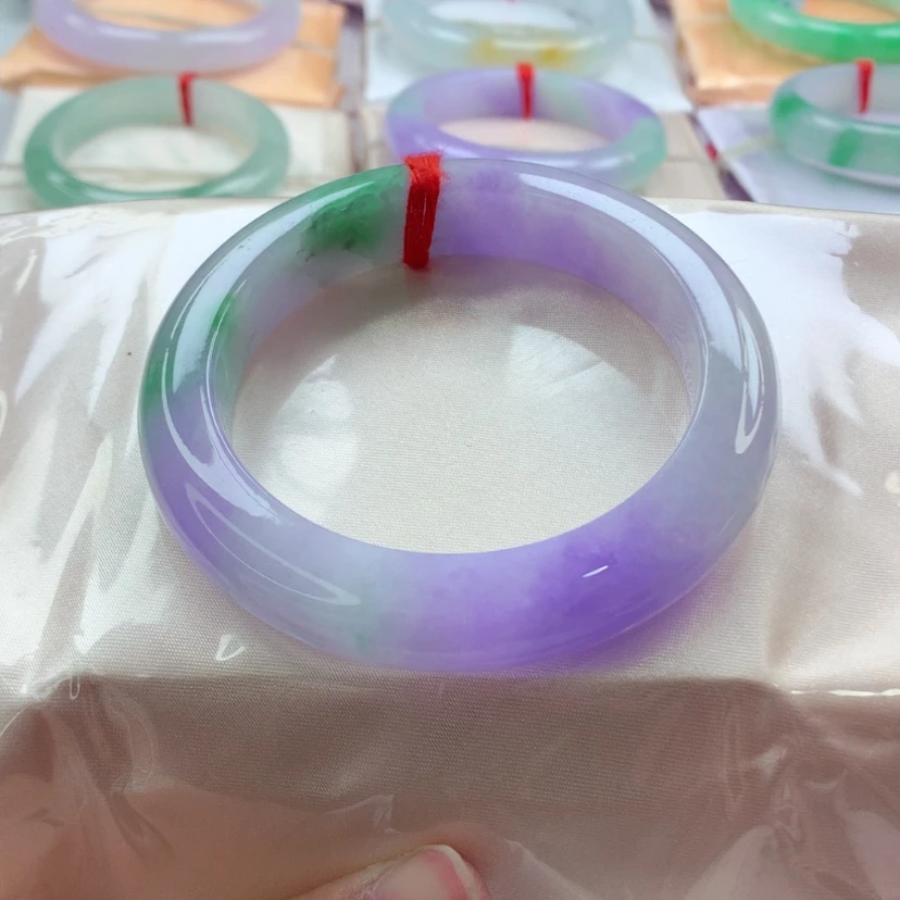 【闪购商品】翡翠手镯未镶嵌57.3春彩A