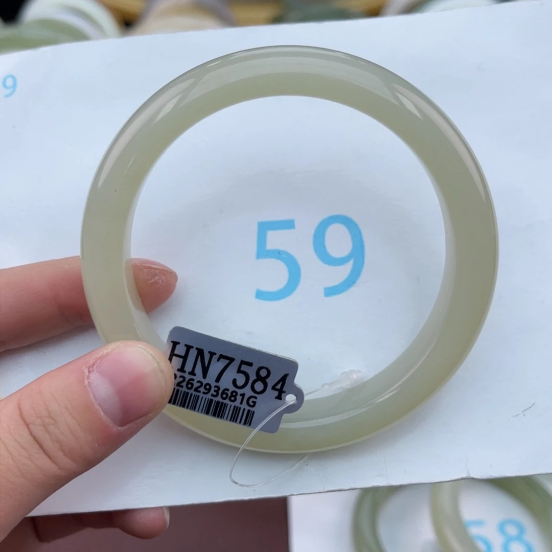 和田玉手镯未镶嵌花***•