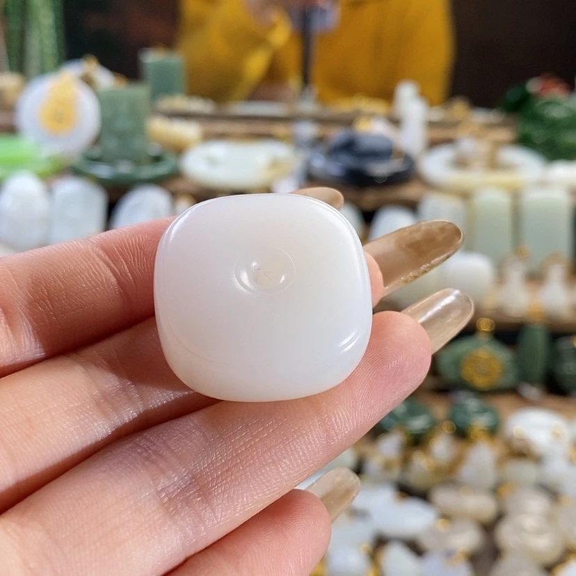 【闪购商品】和田玉吊坠未镶嵌