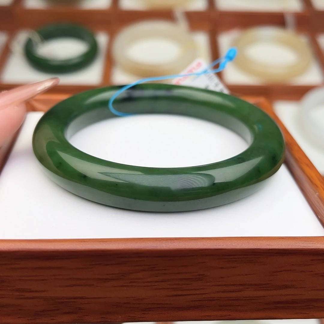 和田玉未镶嵌手镯58