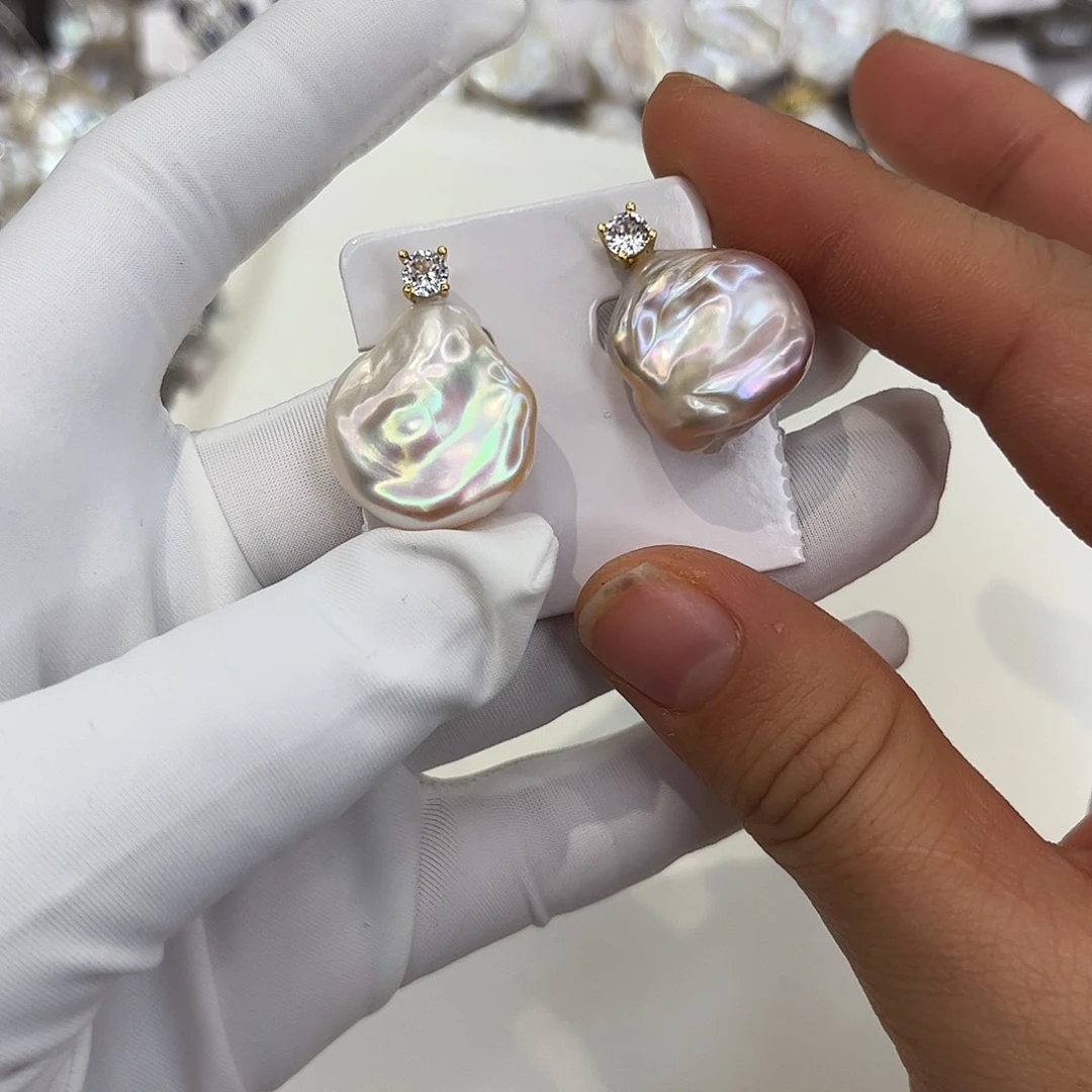 淡水珍珠合金耳饰