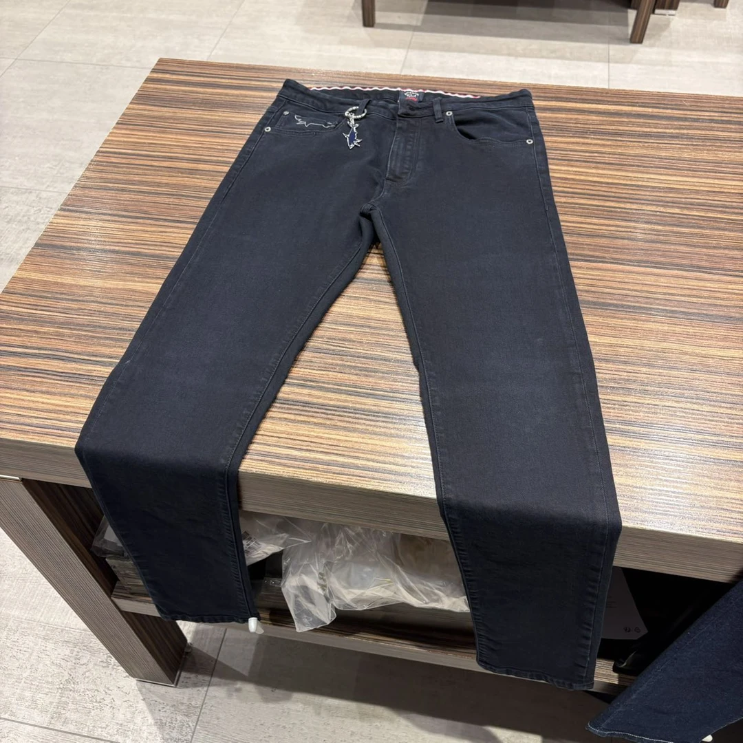 福福意大利 不退换 保鲨 黑色简约直筒牛仔裤