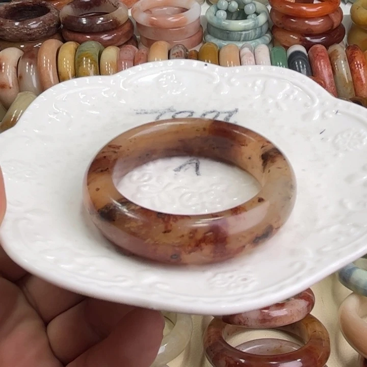 石英质玉手牌未镶嵌