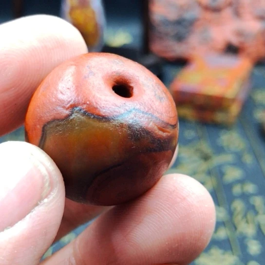 徐***欢玛瑙/玉髓未镶嵌战国红玛瑙珠子配饰