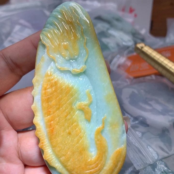 翡翠未镶嵌颈饰保真天然A货翡翠