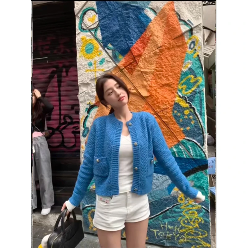 法式小香风蓝色针织开衫宽松软糯气质短款毛衣外套高腰休闲短裤女