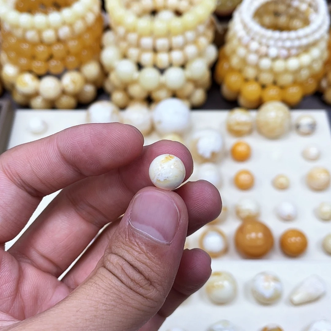 未镶嵌蜜蜡珠宝奇石10.1mm瑕疵｜沁色瓷白花蜡·圆珠