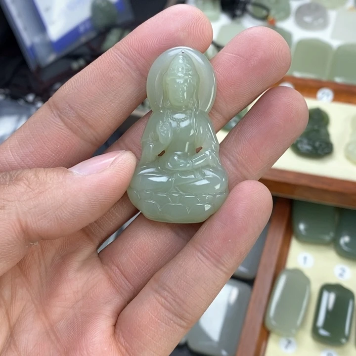 和田玉颈饰未镶嵌雪***猫