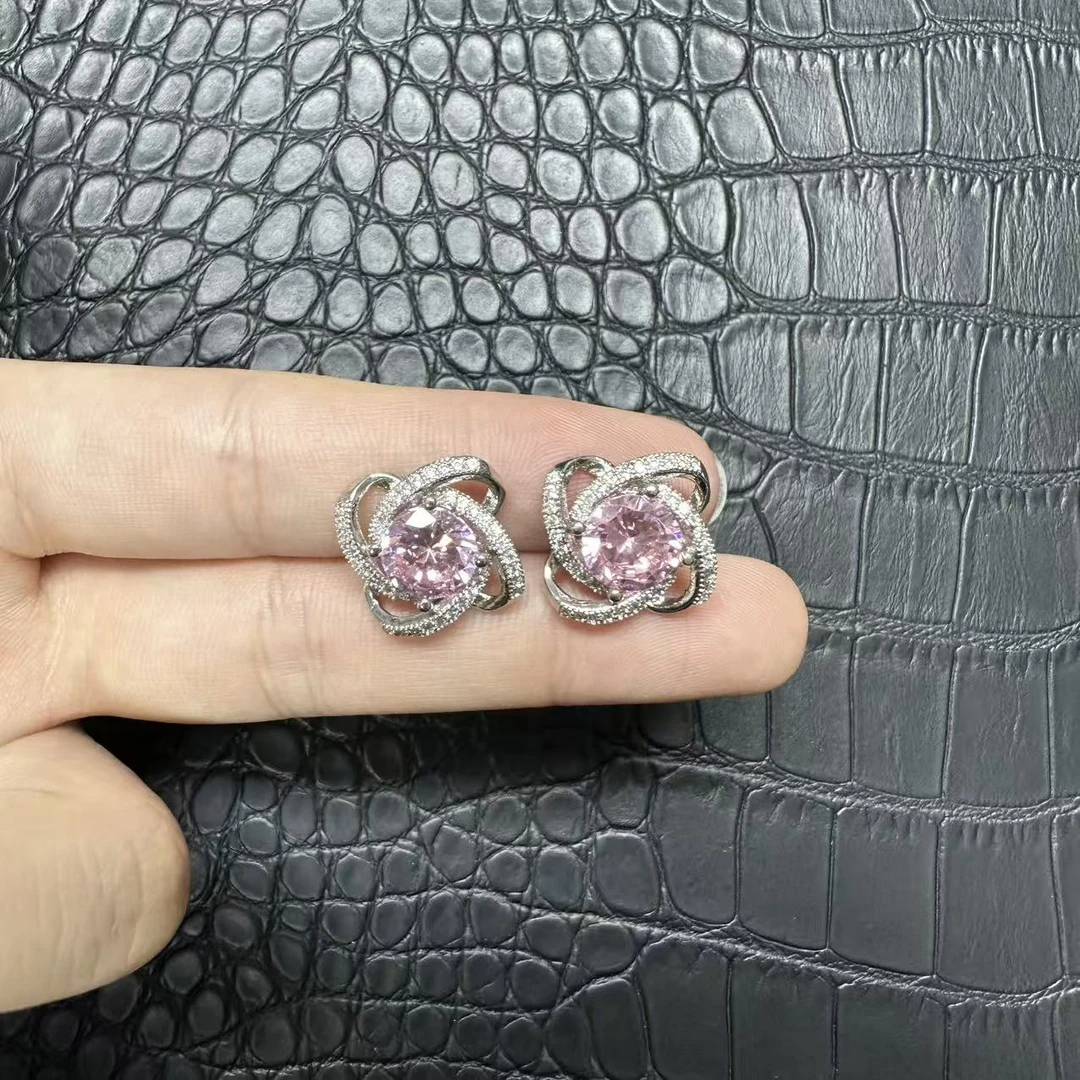 JDP1177阿鲁沙-典藏轻奢粉钻-精工925耳钉
