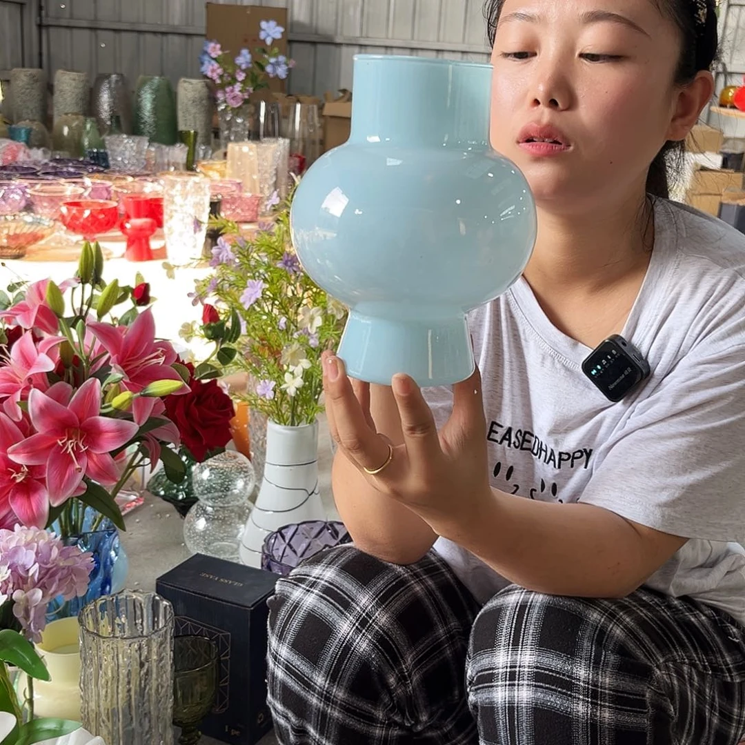 水晶花瓶淡蓝色灯笼