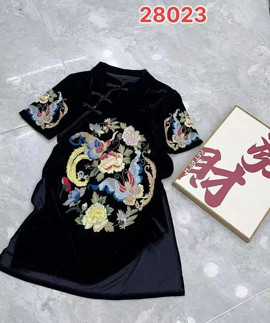 新中式立领刺绣连衣裙女夏季复古时尚宽松直筒裙