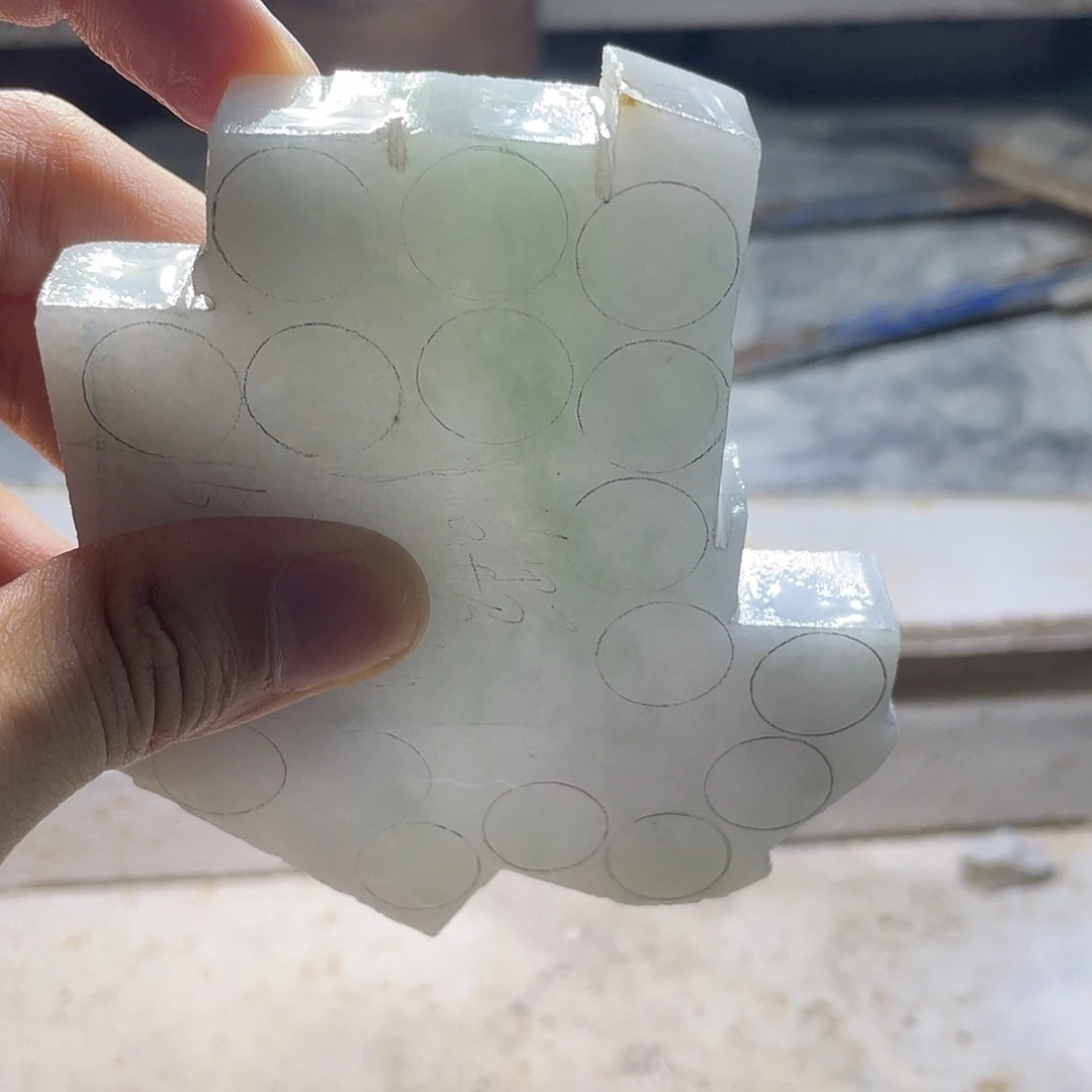 抖***带未镶嵌定制翡翠翡翠